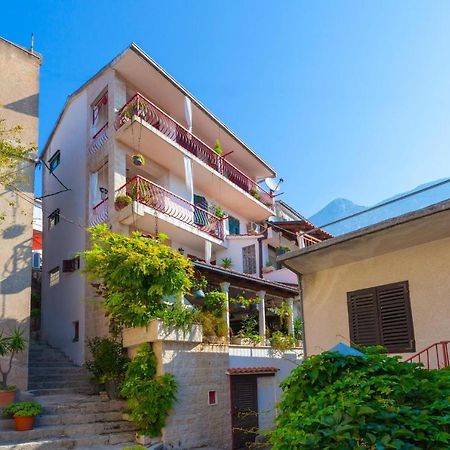 Apartments And Rooms With Wifi Makarska - 11063 Exterior foto