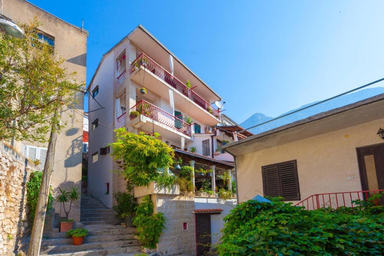 Apartments And Rooms With Wifi Makarska - 11063 Exterior foto
