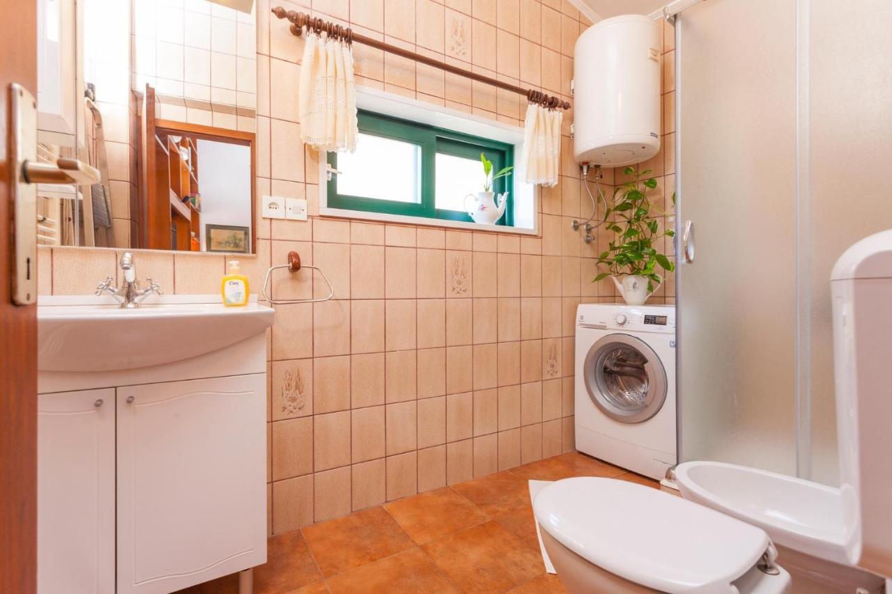Apartments And Rooms With Wifi Makarska - 11063 Exterior foto