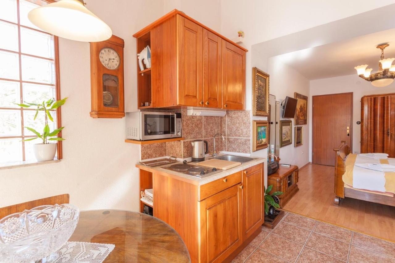 Apartments And Rooms With Wifi Makarska - 11063 Exterior foto